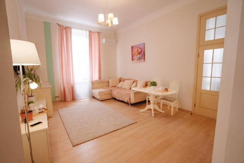 Apartment On Sumskaya 46 "Central Residence" Charków Zewnętrze zdjęcie